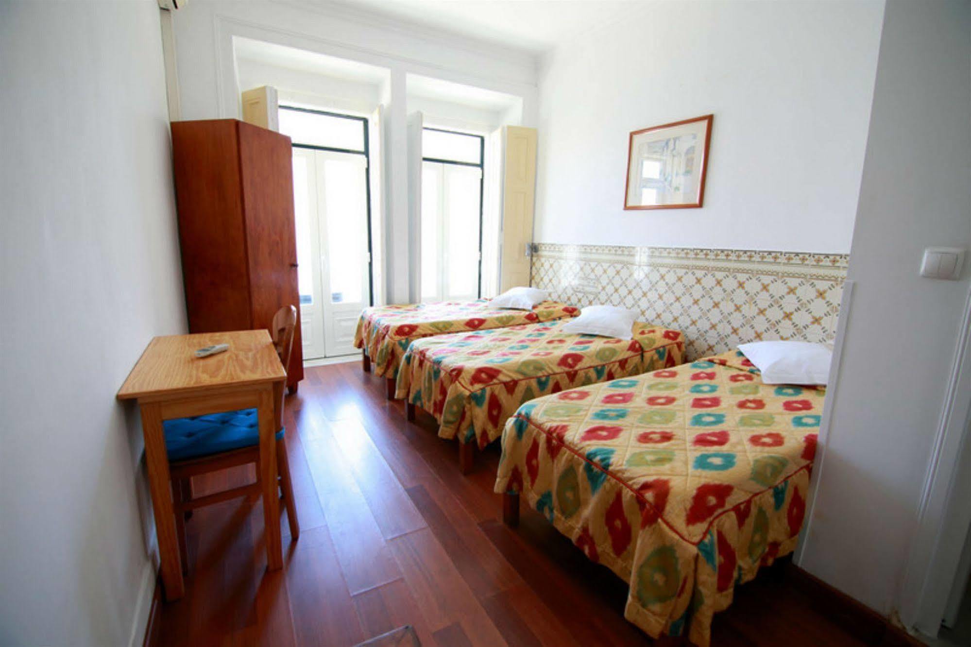 Residencial Mar Dos Acores Hotel Lisbon Exterior photo